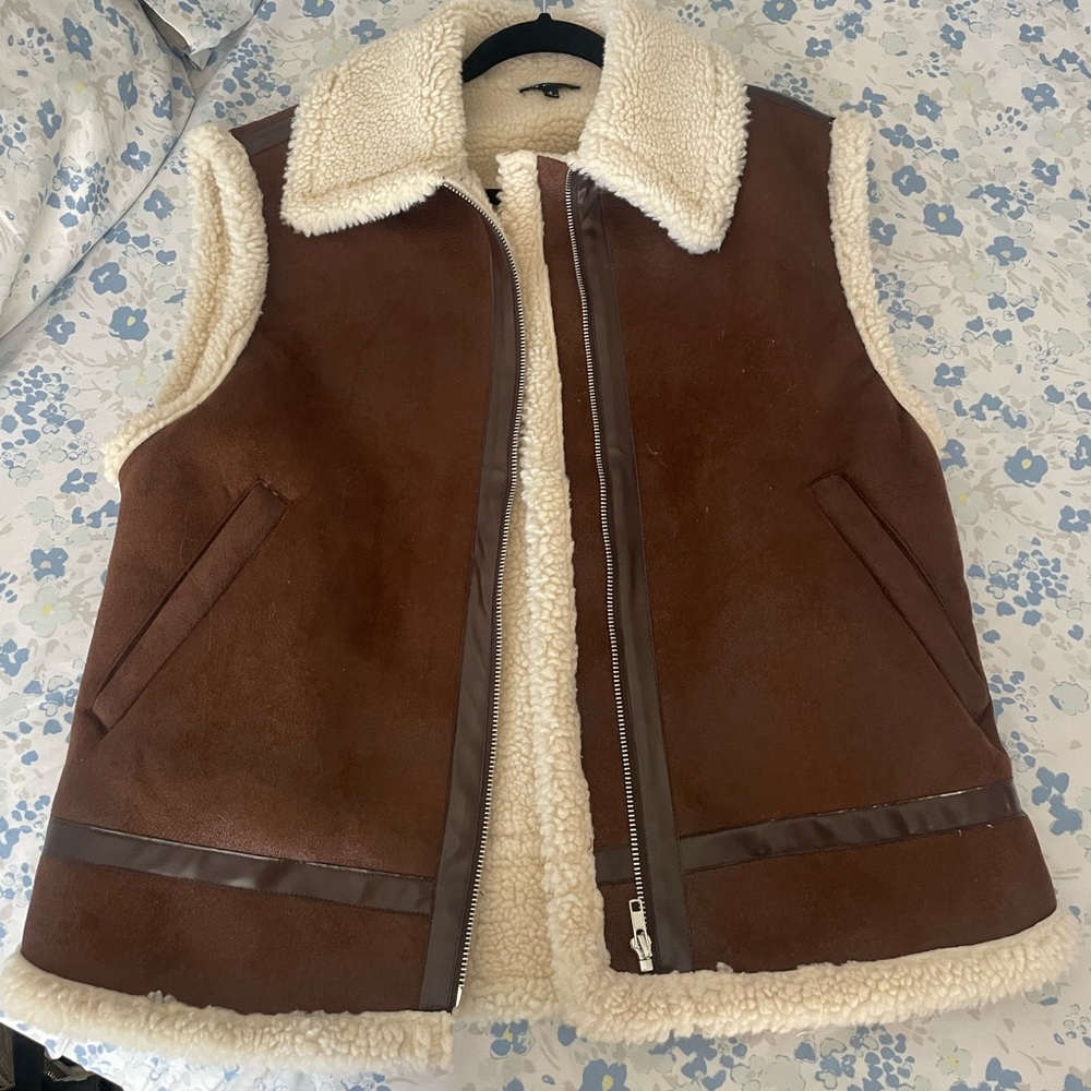 Sherpa Vest